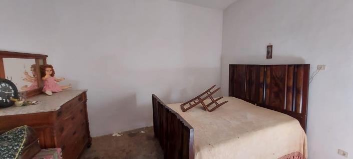 Image No.13-2 Bed Townhouse for sale