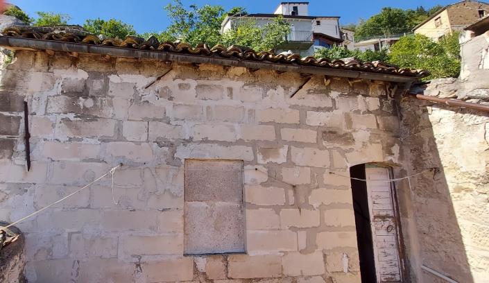 Image No.27-2 Bed Townhouse for sale