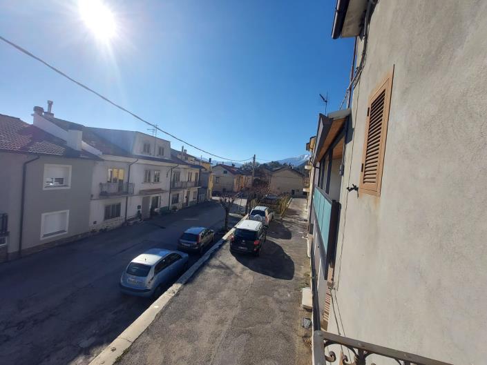 Image No.31-3 Bed Semi-Detached for sale