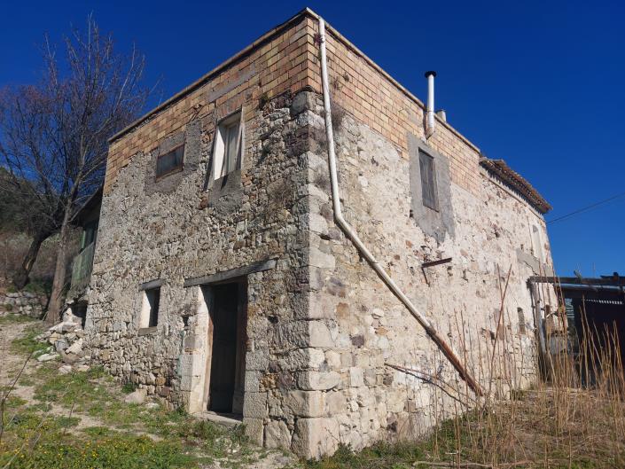 Image No.6-1 Bed Country House for sale