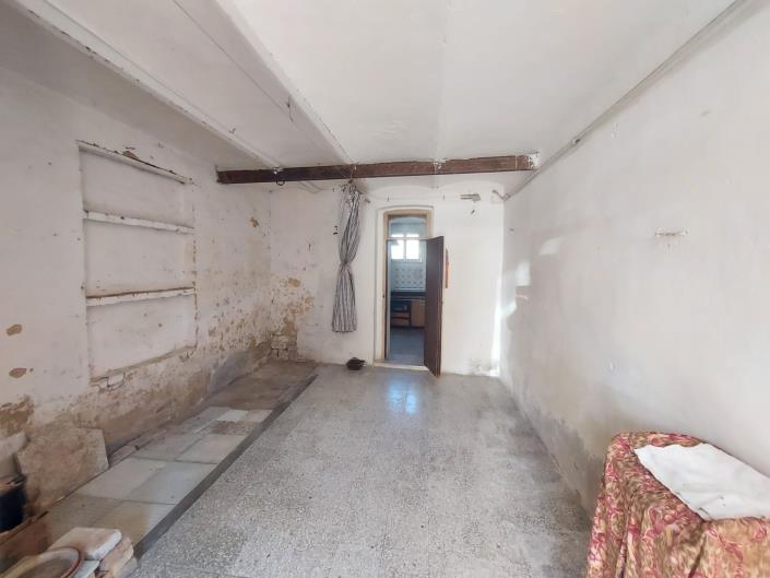 Image No.7-2 Bed Townhouse for sale