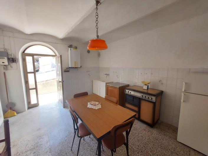 Image No.10-2 Bed Townhouse for sale