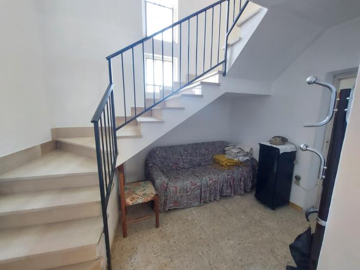 Image No.12-2 Bed Townhouse for sale