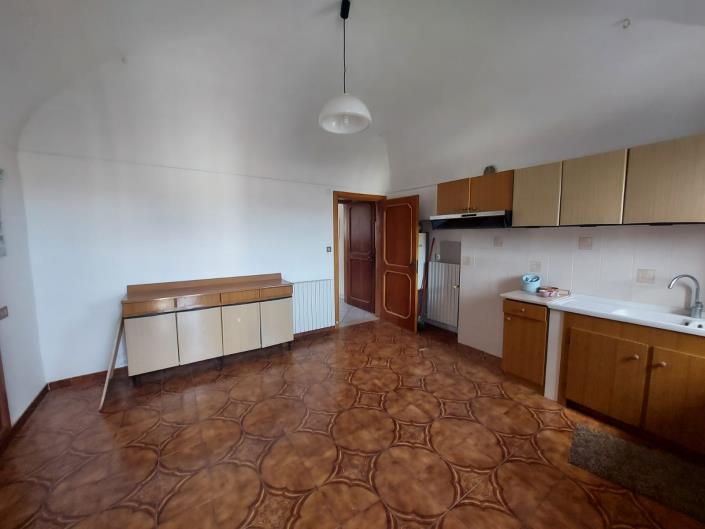 Image No.19-2 Bed Townhouse for sale