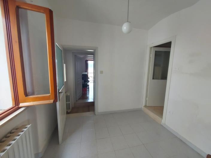 Image No.26-2 Bed Townhouse for sale