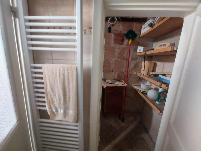 Image No.30-2 Bed Townhouse for sale