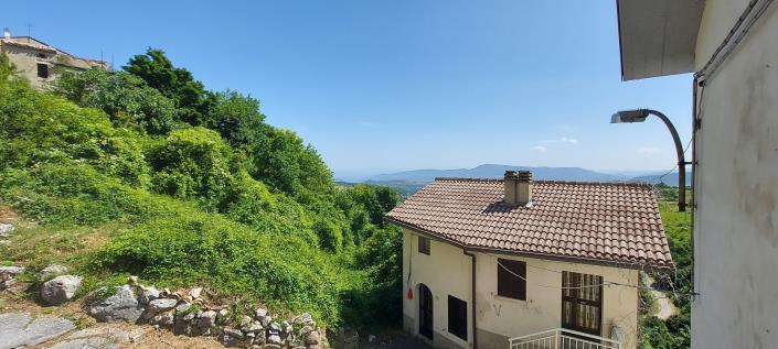 Image No.17-2 Bed Townhouse for sale