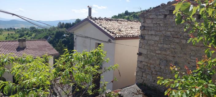 Image No.20-2 Bed Townhouse for sale