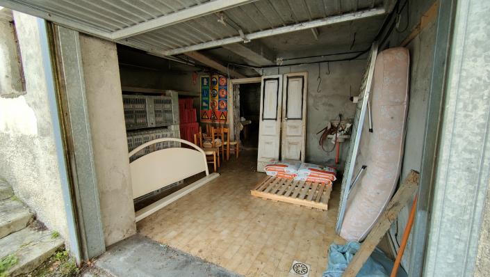 Image No.24-1 Bed Townhouse for sale