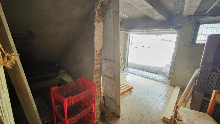 Image No.30-1 Bed Townhouse for sale