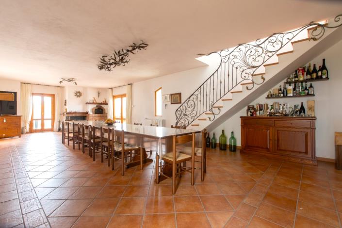 Image No.2-4 Bed Villa / Detached for sale