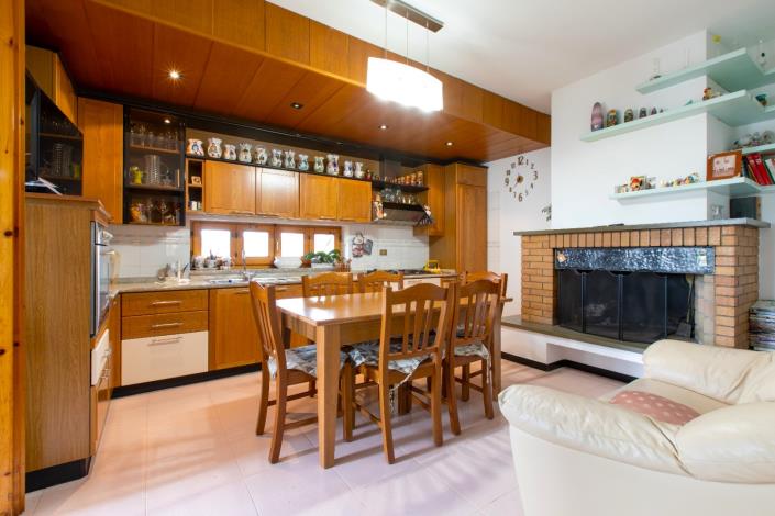 Image No.4-4 Bed Villa / Detached for sale