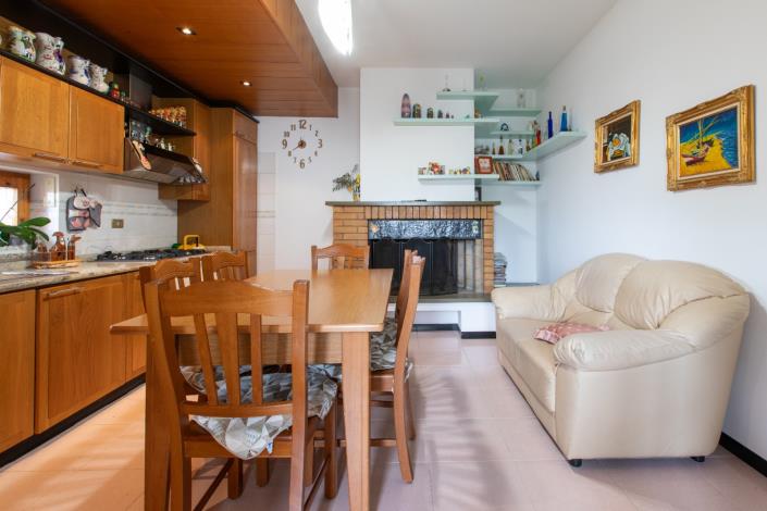 Image No.20-4 Bed Villa / Detached for sale