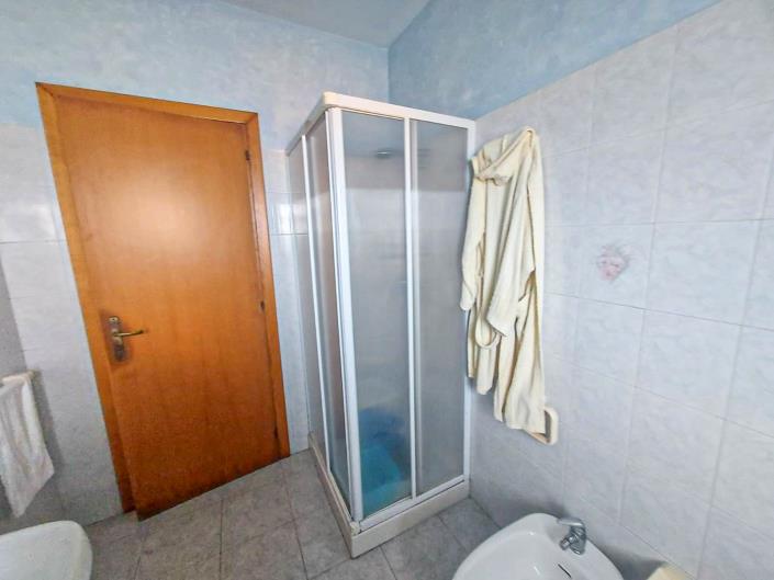 Image No.28-2 Bed Apartment for sale