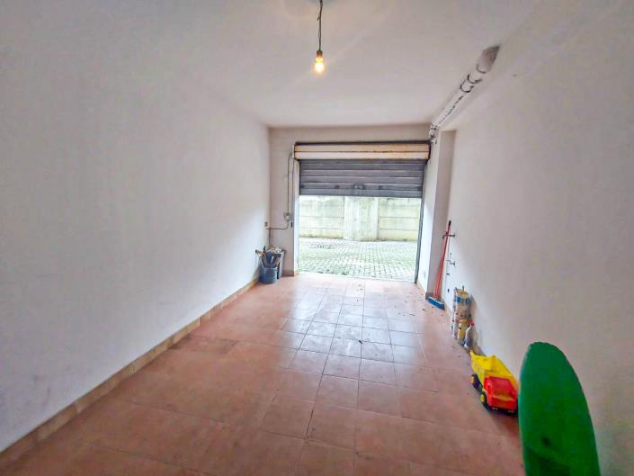 Image No.37-2 Bed Apartment for sale