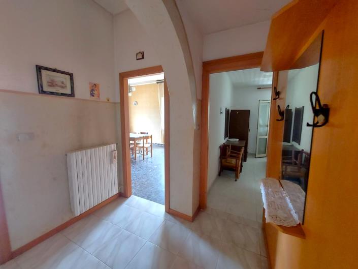 Image No.16-2 Bed Villa / Detached for sale