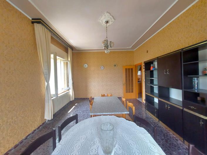 Image No.17-2 Bed Villa / Detached for sale