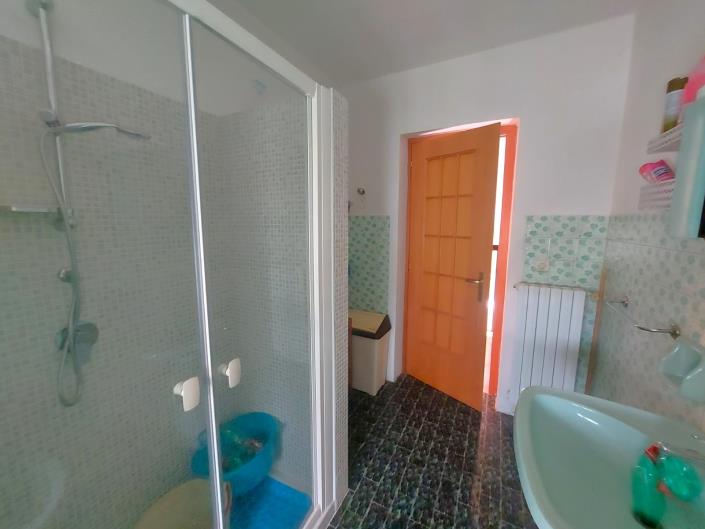 Image No.32-2 Bed Villa / Detached for sale