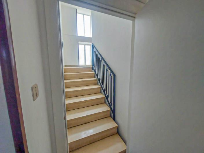 Image No.14-3 Bed House for sale