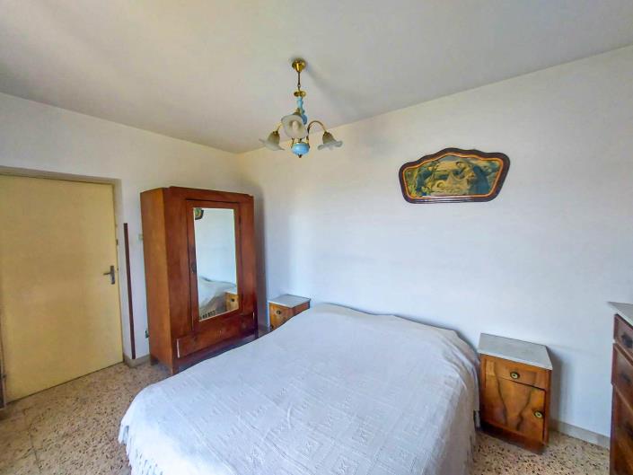 Image No.16-3 Bed House for sale