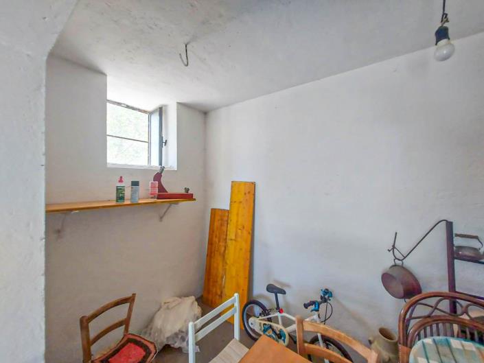 Image No.51-3 Bed House for sale