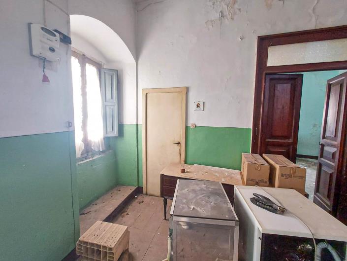 Image No.22-2 Bed Townhouse for sale