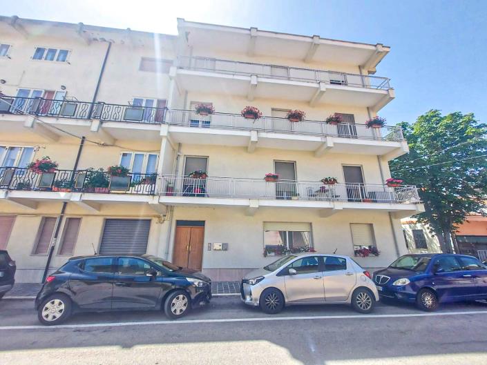 Image No.6-3 Bed Apartment for sale