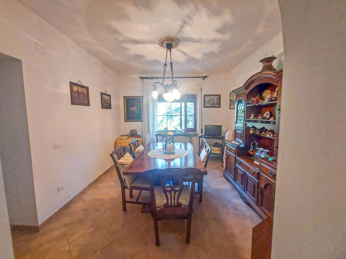 Image No.17-5 Bed Villa for sale