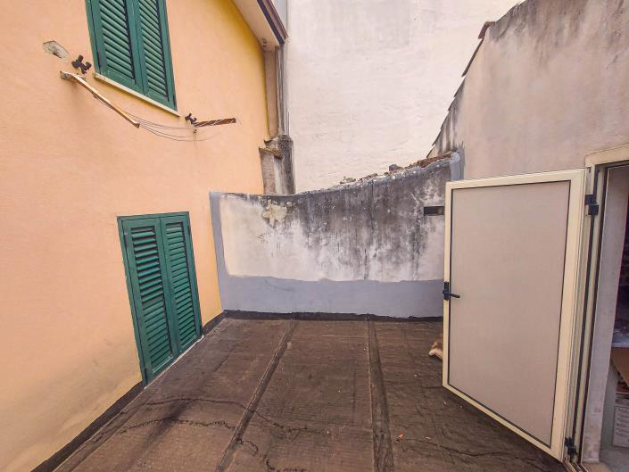 Image No.29-1 Bed Townhouse for sale