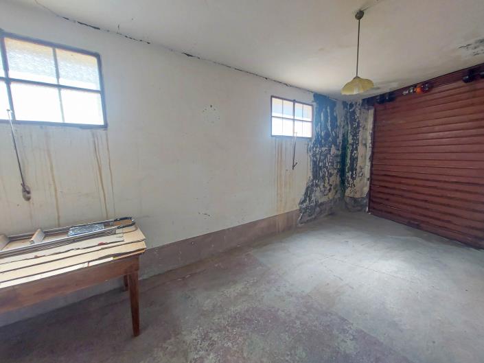 Image No.23-2 Bed Townhouse for sale