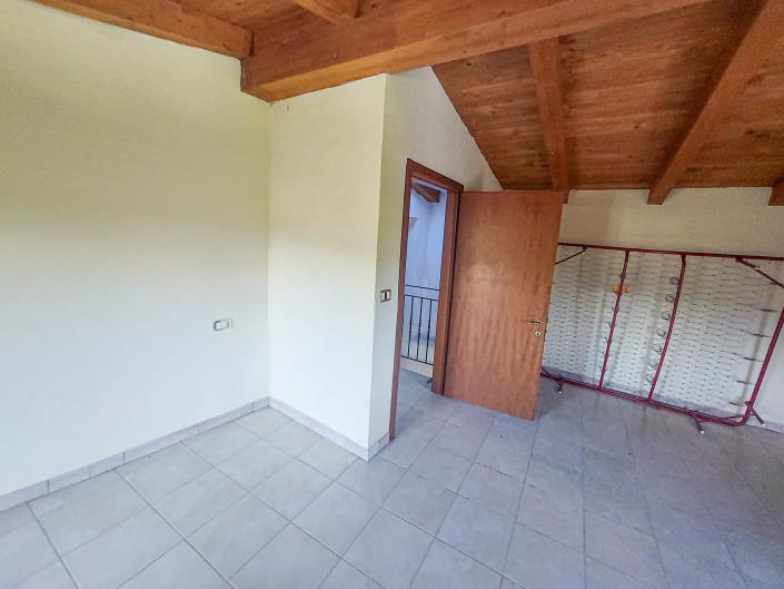 Image No.43-2 Bed Semi-Detached for sale