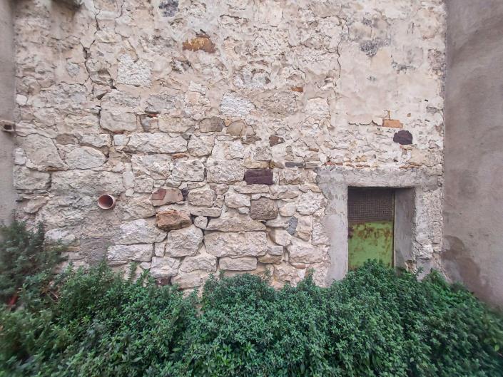 Image No.31-2 Bed Townhouse for sale