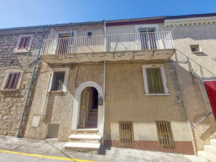 Image No.7-2 Bed Townhouse for sale