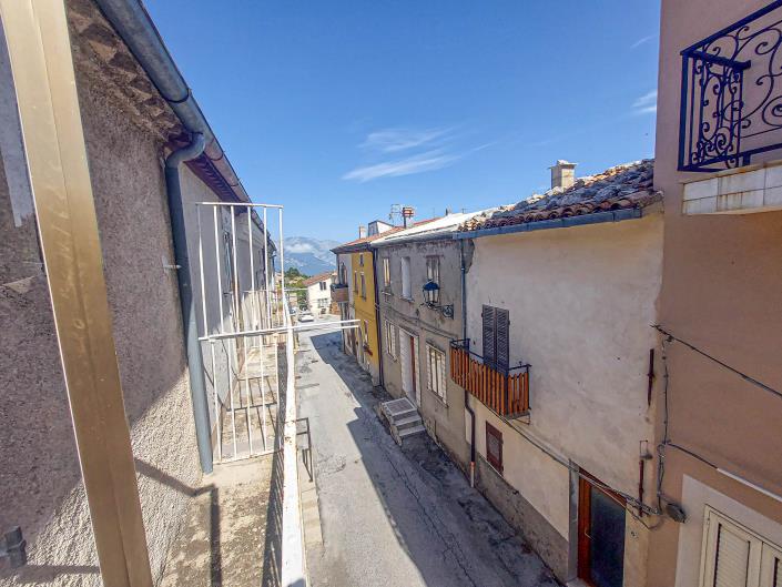 Image No.4-2 Bed Townhouse for sale