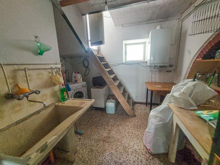 Image No.36-2 Bed Townhouse for sale