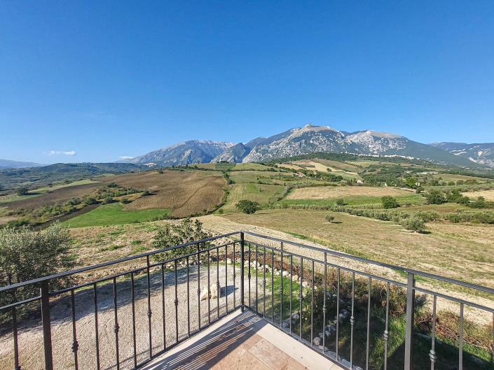 Image No.6-5 Bed Villa / Detached for sale