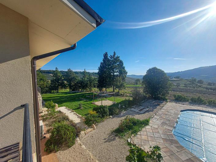 Image No.28-5 Bed Villa / Detached for sale