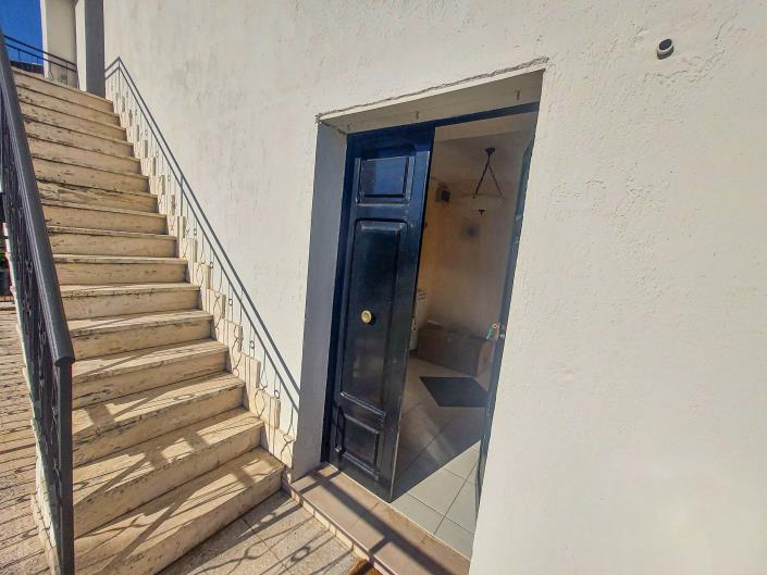 Image No.34-5 Bed Villa / Detached for sale