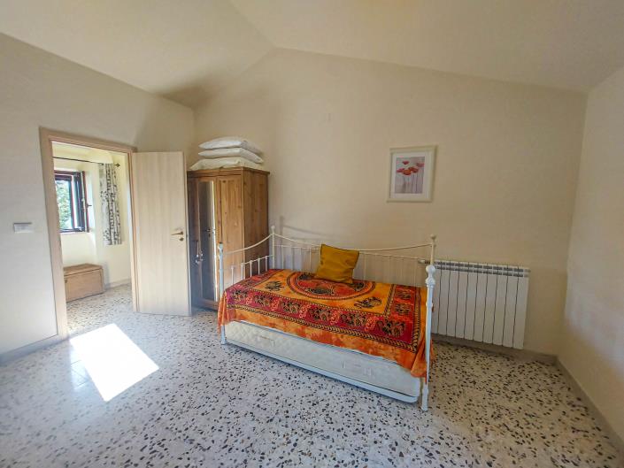 Image No.50-5 Bed Villa / Detached for sale