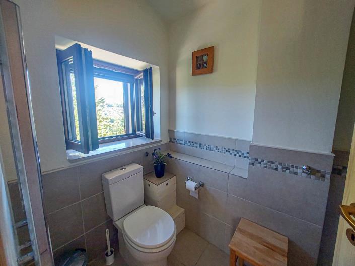 Image No.52-5 Bed Villa / Detached for sale