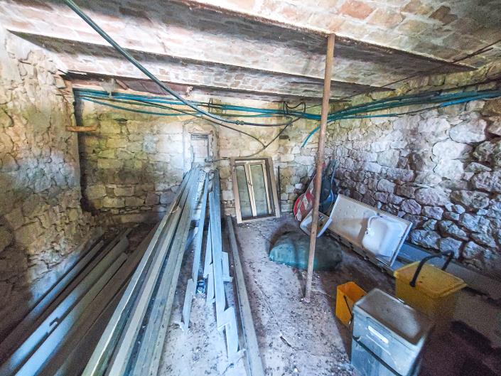 Image No.41-3 Bed Country House for sale