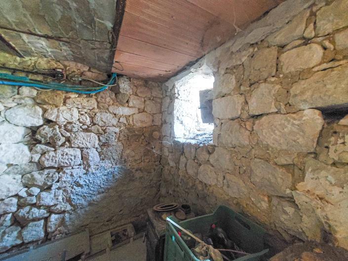 Image No.42-3 Bed Country House for sale