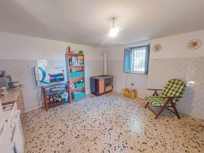 Image No.19-2 Bed Country Property for sale