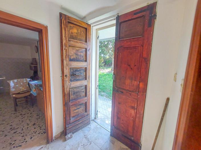 Image No.18-2 Bed Country Property for sale