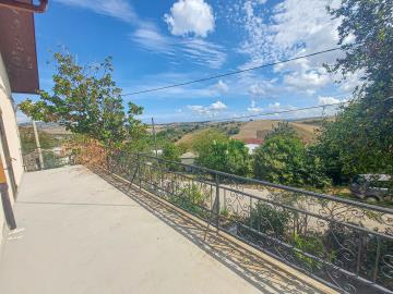 1 - Casoli, House
