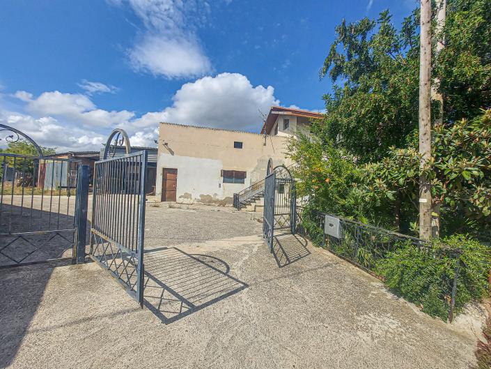 Image No.7-3 Bed House for sale