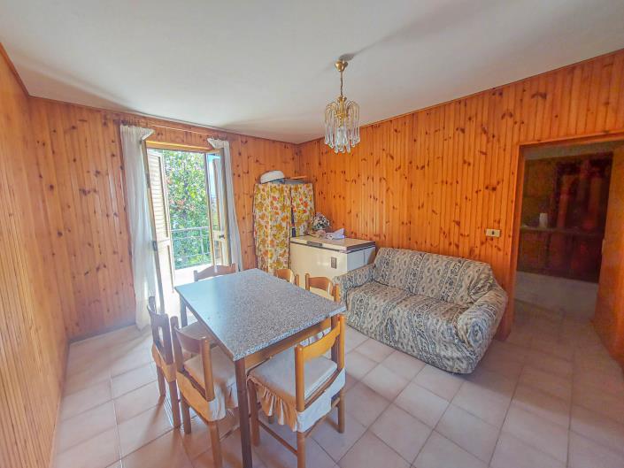 Image No.27-3 Bed House for sale