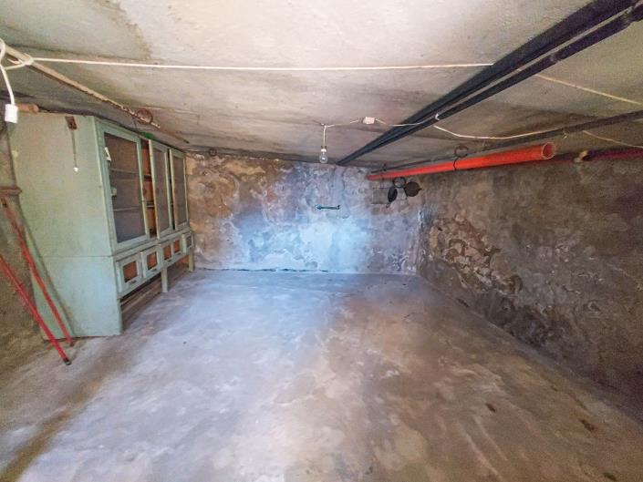 Image No.12-2 Bed Semi-Detached for sale