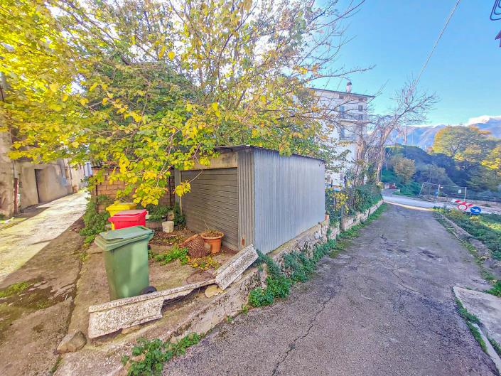 Image No.47-2 Bed Semi-Detached for sale