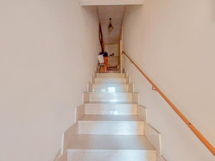 Image No.7-2 Bed Townhouse for sale